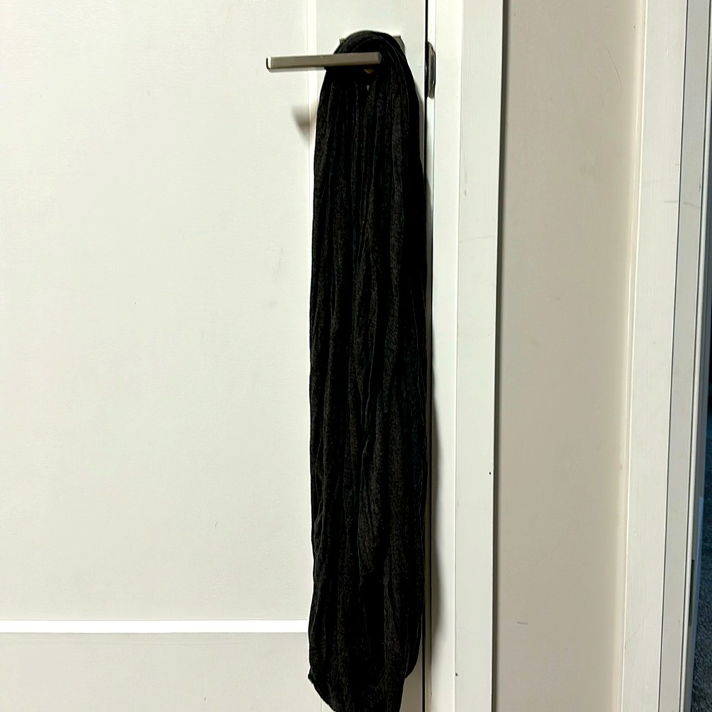 Reitmans infinity scarf O/S
